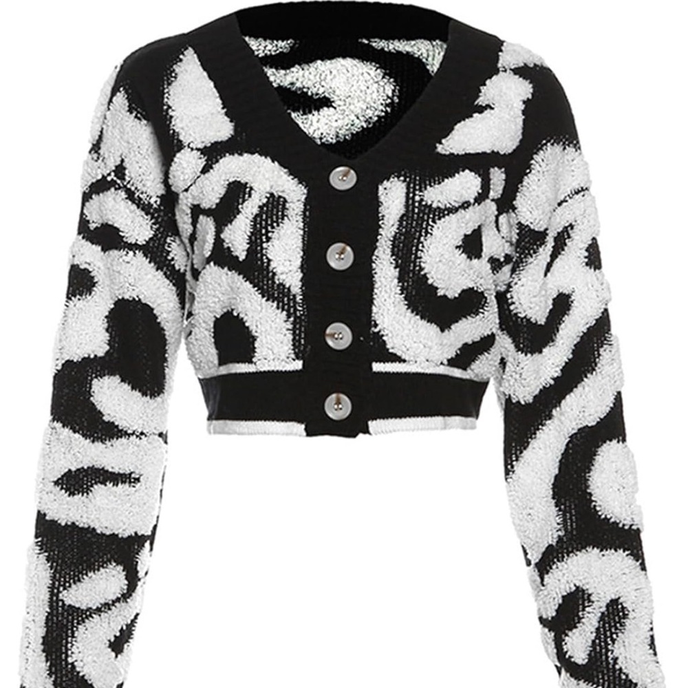 Black and White Button-Up Cropped Sweater - Picture 3 of 3